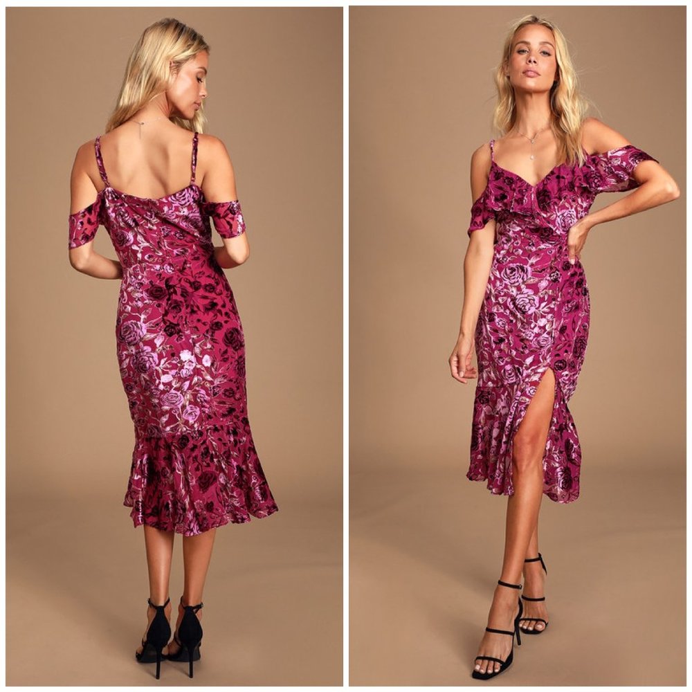 NEW Lulu's Size S Captivating Midi Dress